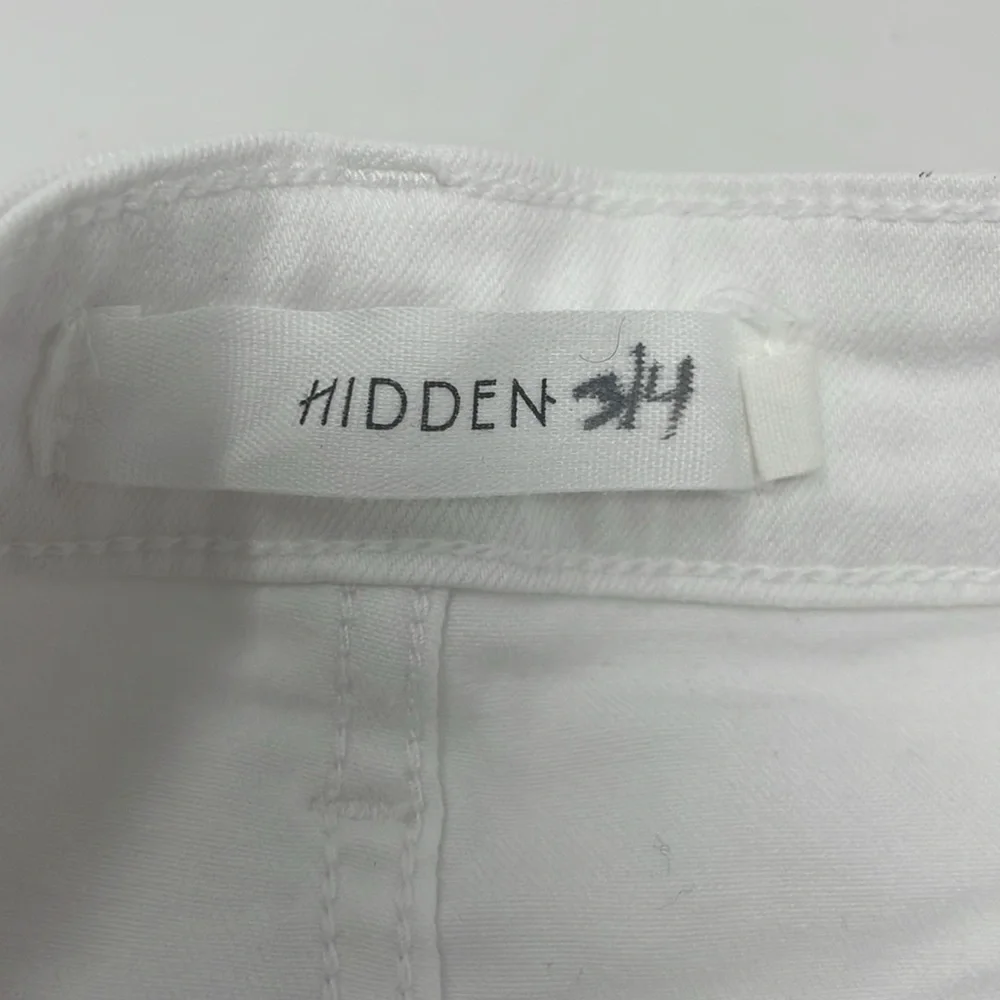 Hidden White Frayed Hem Women Shorts Size Small Excellent Condition